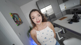 Ike Diezel Gets Mouth Service from Young Babe - бесплатное порно на 1PORNO.NET