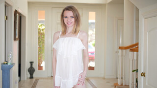 Young Blonde Teen with Small Tits Sucks & Fucks Like a Pro - бесплатное порно на 1PORNO.NET