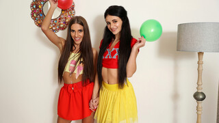Tanned Brunettes Go Crazy - Wild Lesbian Sex & High Heels - лучшее порно без регистрации 1PORNO.NET