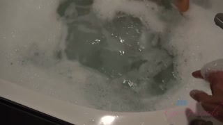 Lana Rhoades POV: Amateur Shower Tease - лучшее порно без регистрации 1PORNO.NET