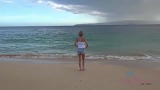 Amateur Blonde Athena Faris Gets Fingered in Hawaii POV - лучшее порно без регистрации 1PORNO.NET