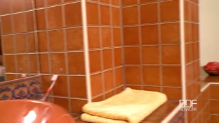 Big Tits Nanny Spraying in Shower - лучшее порно без регистрации 1PORNO.NET