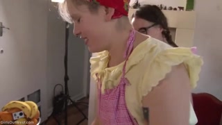 Behind the Scenes with Pepper and Rosie Xmas - лучшее порно без регистрации 1PORNO.NET