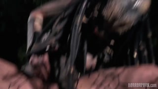 Scary Hardcore Sex - Predator Dick Hunt - лучшее порно без регистрации 1PORNO.NET