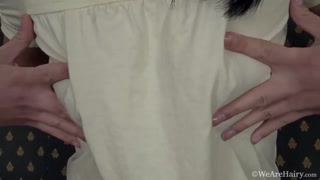 Upskirt peek at Emilija’s hairy muff on the couch - лучшее порно без регистрации 1PORNO.NET