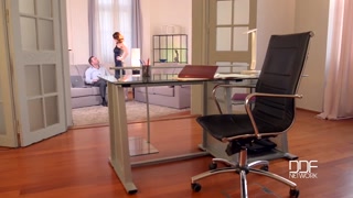 Russian Redhead Emily Thorne Gets Gaped At Work - лучшее порно без регистрации 1PORNO.NET
