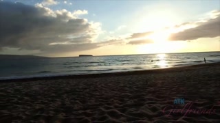 Naughty GF Jill Kassidy deepthroats on the beach - amateur POV - лучшее порно без регистрации 1PORNO.NET
