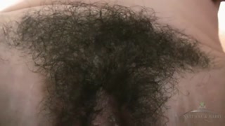 Bella’s hairy body exposed as she cleans nude - лучшее порно без регистрации 1PORNO.NET