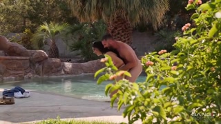 Valentina Nappi sucks and fucks dick outside with facial cumshot - лучшее порно без регистрации 1PORNO.NET