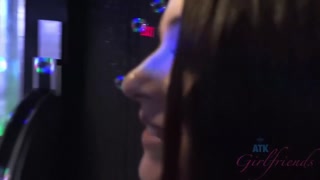 Shaved Brunettes Lacey Channing and Britney Blue Vegas Sex - лучшее порно без регистрации 1PORNO.NET