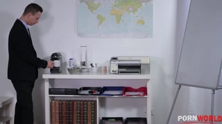 Kinuski Pounded by Busty MILF Boss in the Office - лучшее порно без регистрации 1PORNO.NET