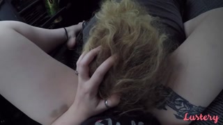 Male POV: Bee Strokes Mac in a Hot Car Quickie - бесплатное порно на 1PORNO.NET