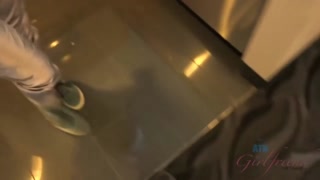 Lingerie Hippie Pissing in the Shower - Rococo Royalle - лучшее порно без регистрации 1PORNO.NET