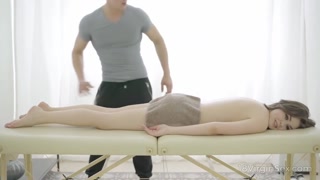 Young Mila Aljenka gets her needs met by skilled masseur - лучшее порно без регистрации 1PORNO.NET