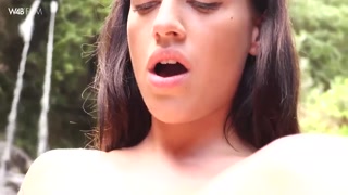 Beautiful Eveline Dellai Naked in Outdoor Pleasure Island - лучшее порно без регистрации 1PORNO.NET