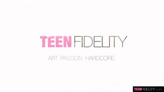 Fresh teen Athena Rayne fucks Ryan Madison rough and on point - бесплатное порно на 1PORNO.NET