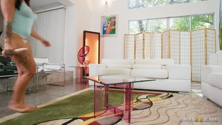 Couples Fuck in Living Room - лучшее порно без регистрации 1PORNO.NET