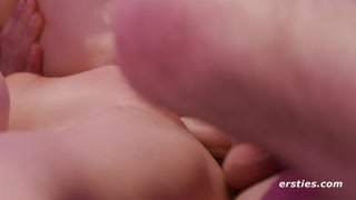Flashing Emma (Ersties) - лучшее порно без регистрации 1PORNO.NET