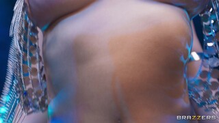 Threesome Thrills: Double Blowjob and Deepthroat with Scarlett - лучшее порно без регистрации 1PORNO.NET