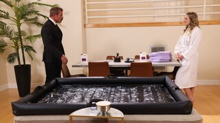 Fantasy Massage with Big Ass Caucasian Leads to Pussy to Mouth Action - лучшее порно без регистрации 1PORNO.NET