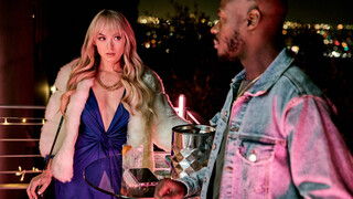Blonde Hottie Lives Out Her Interracial Fantasy - лучшее порно без регистрации 1PORNO.NET