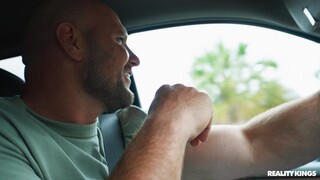 Muscular Man Spanks Voluptuous Girl - лучшее порно без регистрации 1PORNO.NET