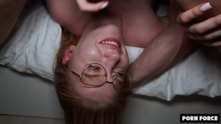 Glasses Cheerleader Takes Rough Cock - бесплатное порно на 1PORNO.NET