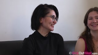 Big Tits Interview: Mallory & Sophia Rose - лучшее порно без регистрации 1PORNO.NET