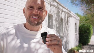 Jmac Fucks a Brunette in the Street - бесплатное порно на 1PORNO.NET