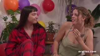 Lesbian Dare Ring: Tattooed Beauties Unleashed - бесплатное порно на 1PORNO.NET