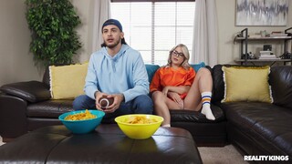 Girlfriend Wants Anal, Boyfriend Says No - бесплатное порно на 1PORNO.NET