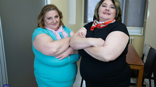 Stepmoms Jana & Edina Force Emily F. to Perform Oral - лучшее порно без регистрации 1PORNO.NET