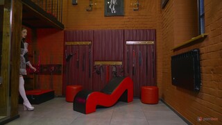 Domination BDSM - Sasha Paige Takes a Piss - лучшее порно без регистрации 1PORNO.NET