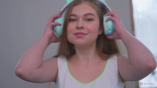 18yo Meow Miu's Cum Swallowing Anal Adventure - лучшее порно без регистрации 1PORNO.NET