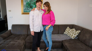 Lenny Yankee Fucks His Stepmom Daphne - бесплатное порно на 1PORNO.NET