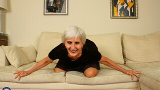  Facial for Granny Myra from Young Lover  - бесплатное порно на 1PORNO.NET