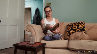 Anissa Kate Consoles Her Hot Cousin - лучшее порно без регистрации 1PORNO.NET