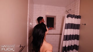 Athletic Troy Graham vs. Kiana Kumani's Deep Throat! - лучшее порно без регистрации 1PORNO.NET