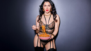 The Ultimate Anal Meal with Valentina - лучшее порно без регистрации 1PORNO.NET