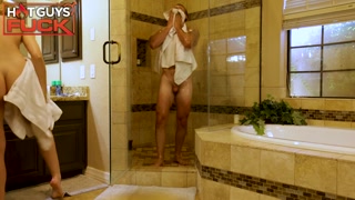 Hot blowjob from River Lynn to Travis Castro - лучшее порно без регистрации 1PORNO.NET