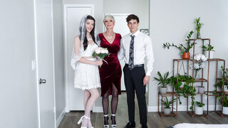 Stockinged Brunette Threesome - лучшее порно без регистрации 1PORNO.NET