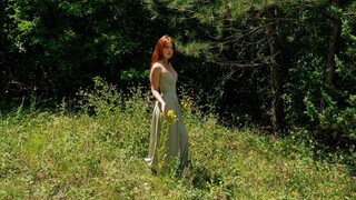 Shaved Teen Nika Murr's Outdoor Solo Adventure - бесплатное порно на 1PORNO.NET