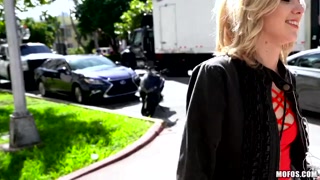 Sexy Backyard Encounter - лучшее порно без регистрации 1PORNO.NET