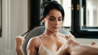 Shaved Pussy and Nipples Get Attention in This Hot Scene - бесплатное порно на 1PORNO.NET
