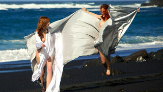 Pussy Licking Beauties on the Beach - бесплатное порно на 1PORNO.NET