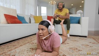 Her MILF Mom Is Super Hot! - лучшее порно без регистрации 1PORNO.NET
