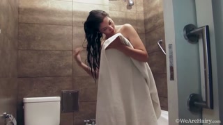 Tattooed virgin strips slow before shower - лучшее порно без регистрации 1PORNO.NET