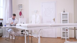 Erotic Exam: Doctor Gives Veronica Leal a Deepthroat Blowjob - лучшее порно без регистрации 1PORNO.NET