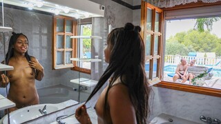 Aupair Sees Old Landlords and Gets Freaked - лучшее порно без регистрации 1PORNO.NET