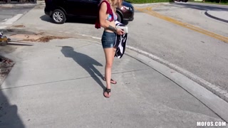 Blonde Girl Public Naked - лучшее порно без регистрации 1PORNO.NET